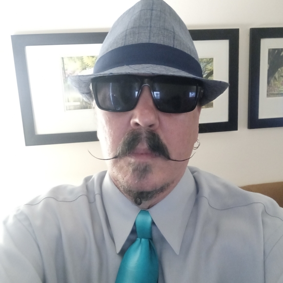 Meet your Posher, Daniel - Picture 3 of 9